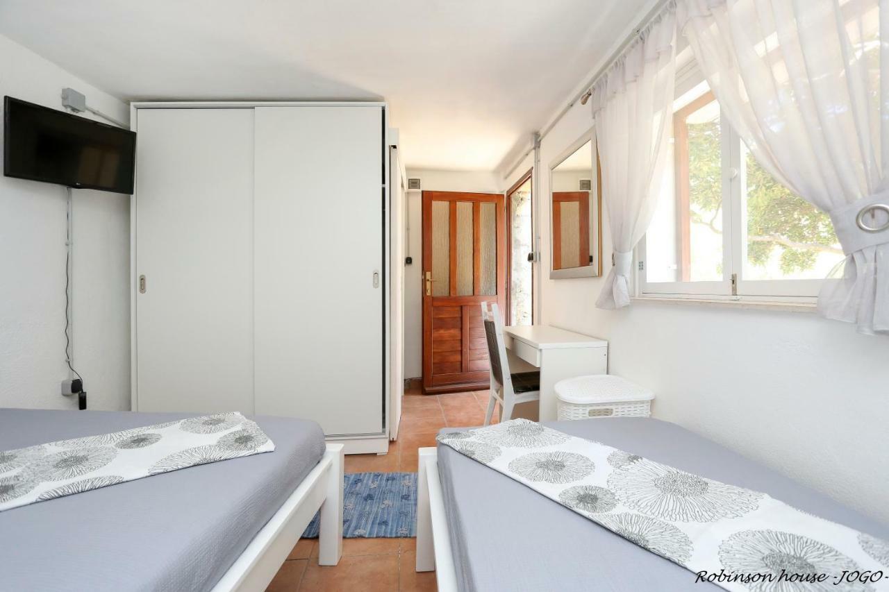 Robinson Beach House Jogo Bol Exterior photo